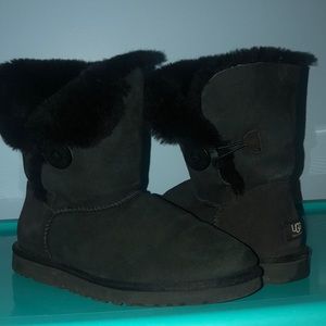 Women’s UGG Button Bailey